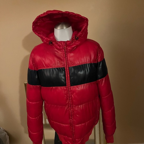 Red and blue bubble coat - Picture 1 of 11